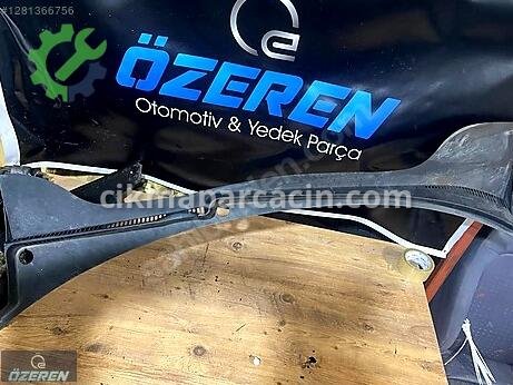 Volkswagen Jetta Ön Panjur çıkma parça