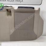 VOLKSWAGEN JETTA BEJ ARKA OTURMALIK