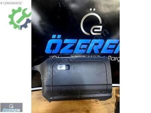 VOLKSWAGEN JETTA TORPİDO ÖZEREN YEDEK PARÇA 05301368927