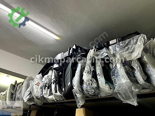 Volkswagen Passat Ön Tampon çıkma parça