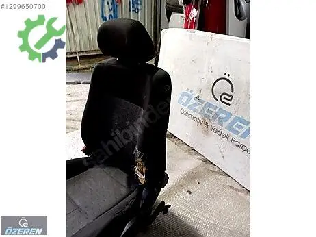Volkswagen Passat Ön Koltuk çıkma parça