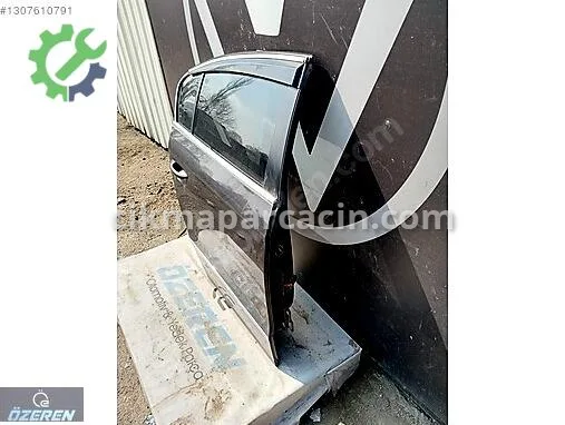 Volkswagen Passat Sağ Arka Kapı çıkma parça