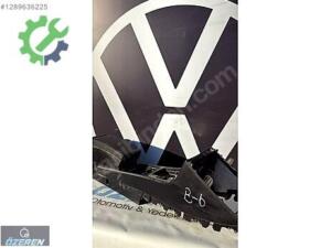 VOLKSWAGEN PASSAT B6 2009 ORTA KONSOL ÖZEREN YEDEK PARÇA