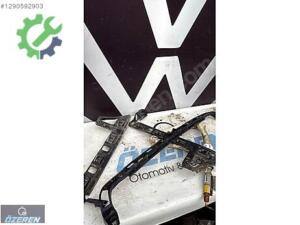 VOLKSWAGEN PASSAT B6 2010 ARKA TAMPON BRAKETLERİ ÖZEREN Y.PARÇA