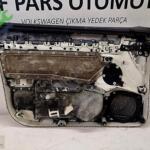 VOLKSWAGEN PASSAT B8 KREM SAĞ ÖN KAPI DÖŞEMESİ