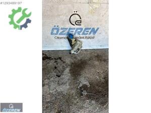VOLKSWAGEN PASSAT VW 99 CAM SUYU BİDONU ÖZEREN YEDEK PARÇA
