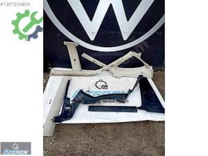 VOLKSWAGEN POLO 1997 SOL İÇ PLASTIKLERI ÖZEREN YEDEK PARÇA