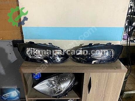 Volkswagen Polo Sağ Ön Far çıkma parça