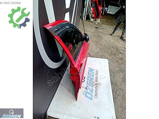 Volkswagen Polo Sağ Ön Kapı çıkma parça
