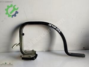 VOLKWAGEN JETTA FÜME SAĞ BAĞAJ MENTEŞESİ 5C6 827 302 B