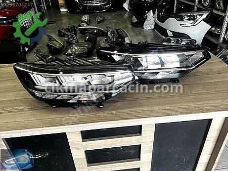 Volkswagen Passat Sağ Ön Far çıkma parça