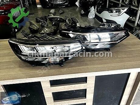 Volkswagen Passat Sağ Ön Far çıkma parça