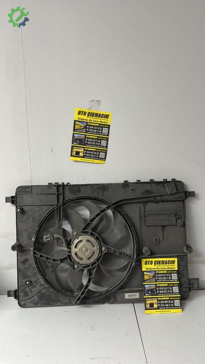 Volvo V40 Fan çıkma parça