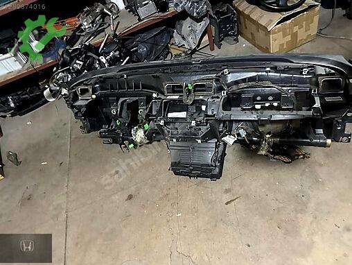 Volvo S40 Torpido çıkma parça