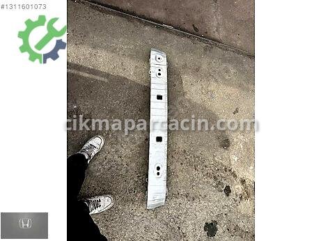 Volvo S40 Arka Tampon Demiri çıkma parça