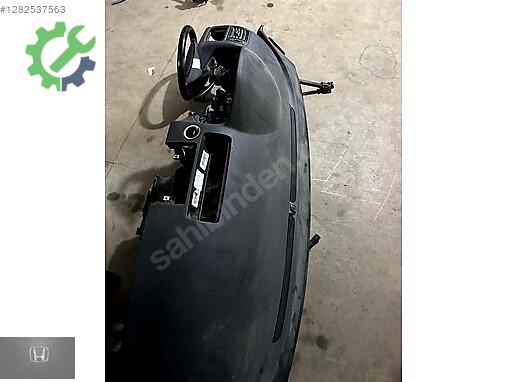 Volvo S40 Torpido çıkma parça