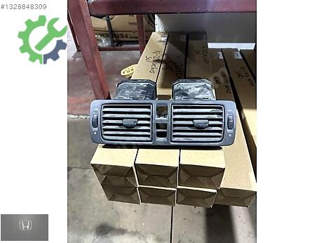 Volvo S40 Panjur çıkma parça