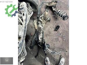 VOLVO S40 TRAVERS BEŞİK ÖN 2006 2007 2008 2009 2010 2011
