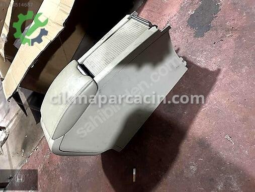 Volvo S60 Orta Konsol çıkma parça