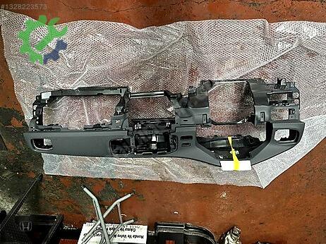 Volvo S60 Torpido çıkma parça