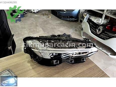Volvo S90 Sağ Ön Far çıkma parça