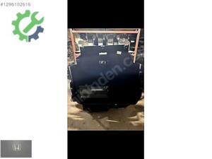 VOLVO V40 2013 2014 2015 MOTOR ALT MUHAFAZA SIFIR