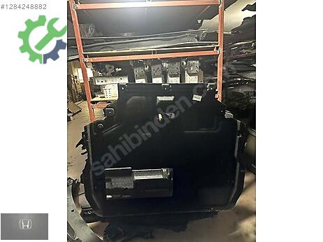Volvo V40 Motor Alt Muhafaza çıkma parça