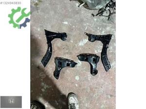 VOLVO XC60 ARKA TAMPON BRAKETLERİ 2011 2012 2013 2014 2015