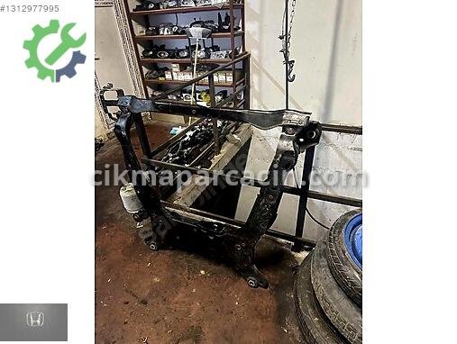Volvo XC60 Ön Travers çıkma parça