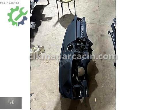 Volvo XC60 Torpido çıkma parça