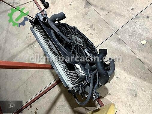 Volvo XC90 Radyatör çıkma parça