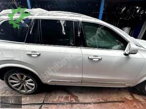 VOLVO XC90 SAĞ ÖN KAPI HATASIZ BEYAZ 2017 2019 2021 2023