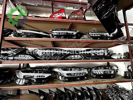 Volvo XC90 Sağ Ön Far çıkma parça