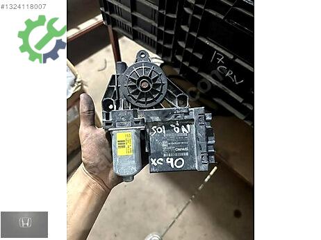 Volvo XC 90 Ön Cam Motoru çıkma parça