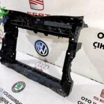 VW CADDY ÖN PANEL 2K5 805 588 2015-2020