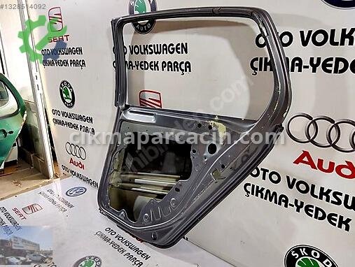 Volkswagen Golf Sağ Arka Kapı çıkma parça