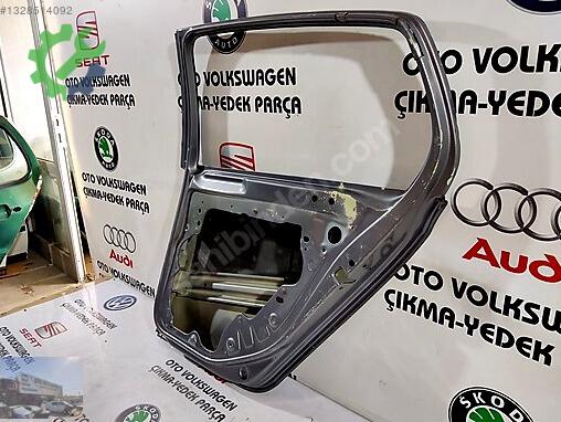 Volkswagen Golf Sağ Arka Kapı çıkma parça