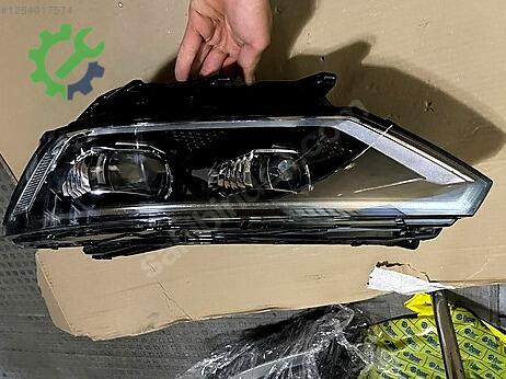 Volkswagen Passat Sol Ön Far çıkma parça