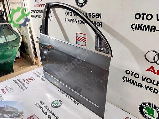 Volkswagen Passat Sağ Ön Kapı çıkma parça