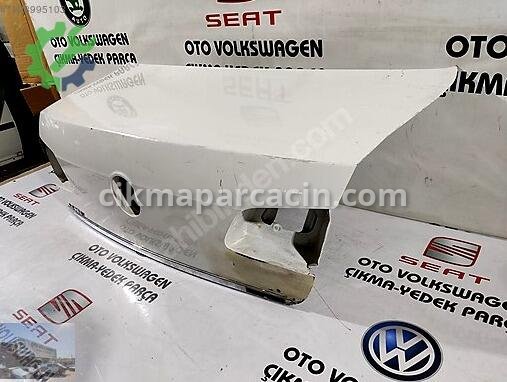 Volkswagen Passat Bagaj Kapağı çıkma parça
