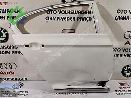 Volkswagen Passat Sağ Arka Kapı çıkma parça