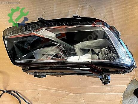 Volkswagen Tiguan Sağ Ön Far çıkma parça