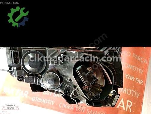 Volkswagen Golf Sağ Ön Far çıkma parça