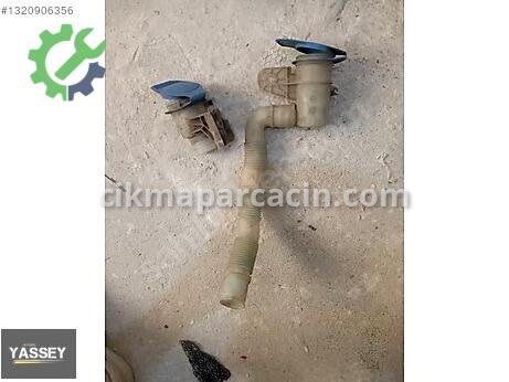 Volkswagen Golf Cam Suyu Deposu çıkma parça