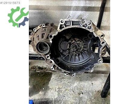 Volkswagen Bora Şanzıman Komple çıkma parça
