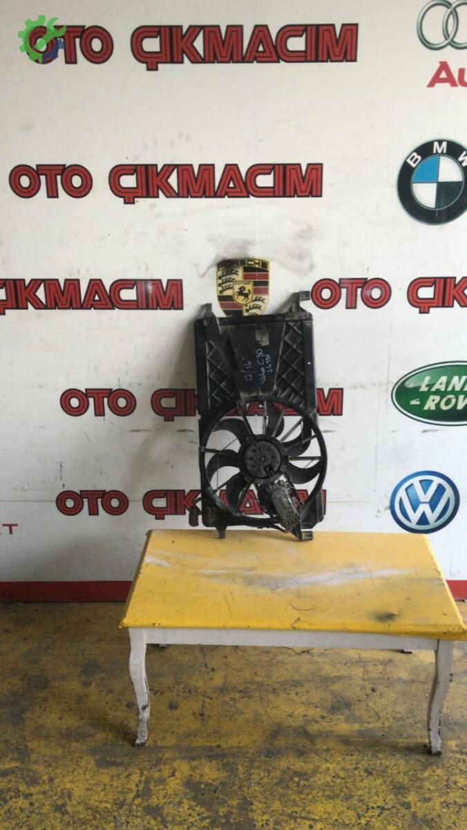 Volvo C30 Fan Motoru çıkma parça
