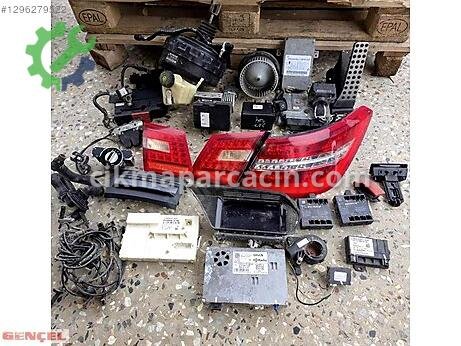 Mercedes-Benz E Çamurluk çıkma parça