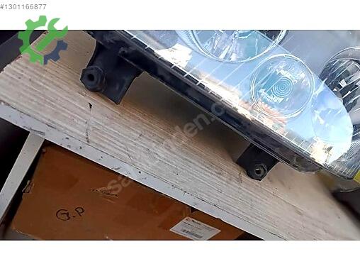 Volkswagen Caddy Sol Ön Far çıkma parça