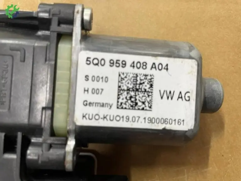 Audi Q2 Cam Motoru çıkma parça