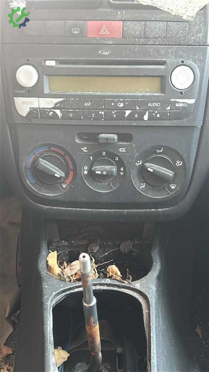 Fiat Linea Klima Paneli çıkma parça